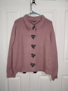Max Collared Knit Light Pink Cardigan/Sweater with Bow-Shaped Accent Buttons